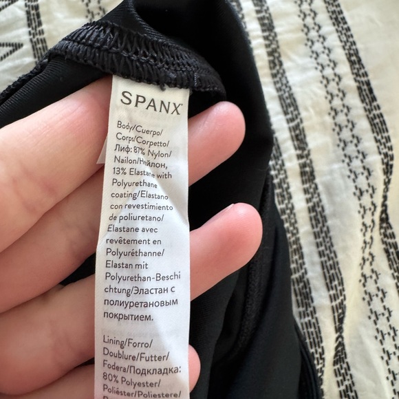 Spanx faux leather bike shorts - Picture 3 of 5